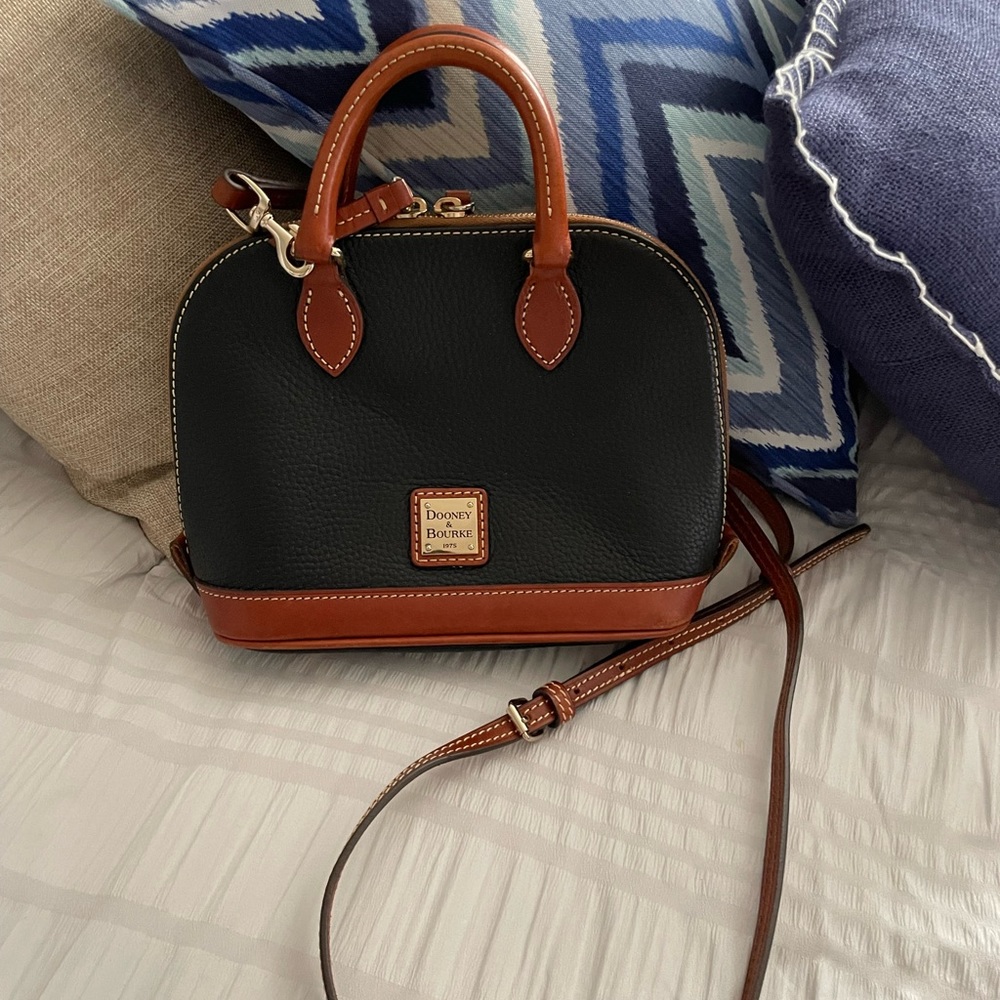 Authentic Dooney & Bourke Mini Zip Zip Satchel Crossbody